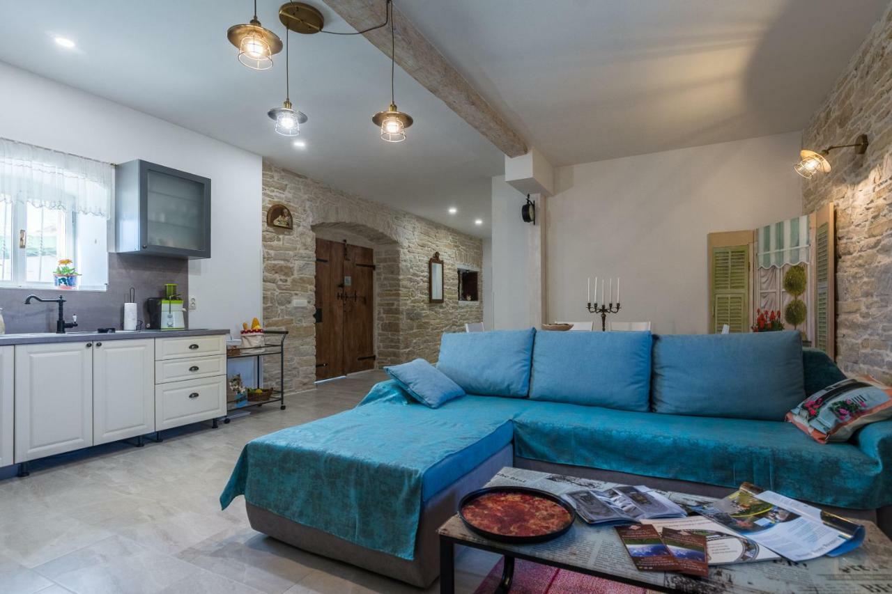 Apartment Nostalgija, Benkovac Buitenkant foto